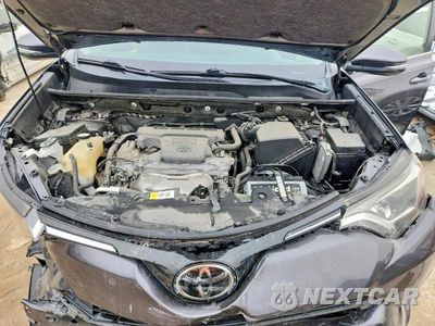 Zdjęcie 11 z 12 samochodu: 2018 TOYOTA RAV4 XLE VIN:JTMWFREV4JJ173842 - miniatura