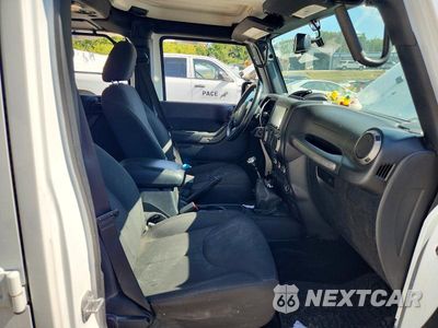 Zdjęcie 7 z 13 samochodu: 2017 JEEP WRANGLER UNLIMITED SPORT VIN:1C4BJWDG1HL539365 - miniatura