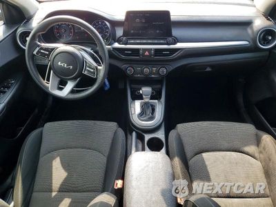 Zdjęcie 8 z 12 samochodu: 2023 KIA FORTE LXS VIN:3KPF24AD0PE642376 - miniatura