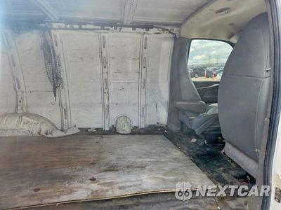 Zdjęcie 10 z 12 samochodu: 2015 CHEVROLET EXPRESS G2500 VAN VIN:1GCWGFFF8F1106252 - miniatura