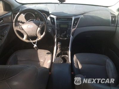 Zdjęcie 8 z 13 samochodu: 2012 HYUNDAI SONATA HYBRID VIN:KMHEC4A46CA029485 - miniatura