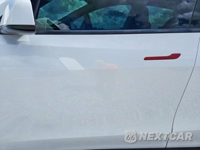Zdjęcie 7 z 13 samochodu: 2022 TESLA MODEL Y VIN:7SAYGDEF5NF455425 - miniatura