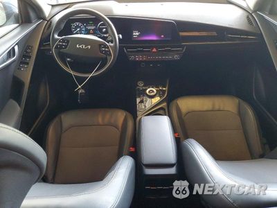 Zdjęcie 8 z 12 samochodu: 2023 KIA NIRO WIND VIN:KNDCR3L17P5034023 - miniatura