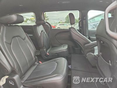 Zdjęcie 11 z 13 samochodu: 2027 CHRYSLER PACIFICA SELECT VIN:2C4RC1BG7VR572484 - miniatura