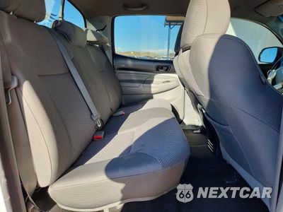 Zdjęcie 10 z 13 samochodu: 2014 TOYOTA TACOMA V6 VIN:3TMLU4EN2EM134252 - miniatura