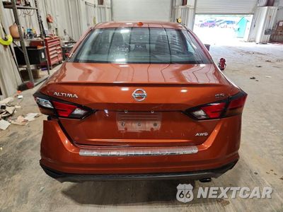Zdjęcie 6 z 12 samochodu: 2019 NISSAN ALTIMA SR VIN:1N4BL4CW6KN322564 - miniatura