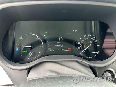 Zdjęcie 7 z 10 samochodu: 2026 TOYOTA SIENNA LE VIN:5TDKRKEC9TS298188 - miniatura