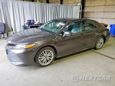 2018 TOYOTA CAMRY HYBRID XLE 4T1B21HK0JU009687 - główne zdjęcie licytacji z USA - miniatura