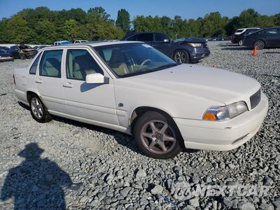 Czwarte zdjęcie samochodu z boku: 2000 VOLVO S70 BASE VIN:YV1LS61J2Y2625897 - miniatura