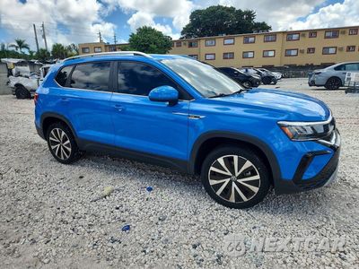Czwarte zdjęcie samochodu z boku: 2023 VOLKSWAGEN TAOS SE VIN:3VVEX7B23PM362275 - miniatura