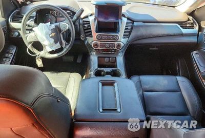 Zdjęcie 8 z 13 samochodu: 2018 CHEVROLET SUBURBAN K1500 LT VIN:1GNSKHKC1JR373996 - miniatura