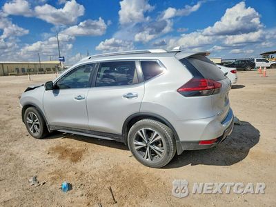 Drugie zdjęcie samochodu z przodu: 2019 NISSAN ROGUE SV VIN:5N1AT2MT5KC704896 - miniatura