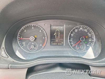 Zdjęcie 9 z 12 samochodu: 2014 VOLKSWAGEN PASSAT SE VIN:1VWBN7A31EC018098 - miniatura