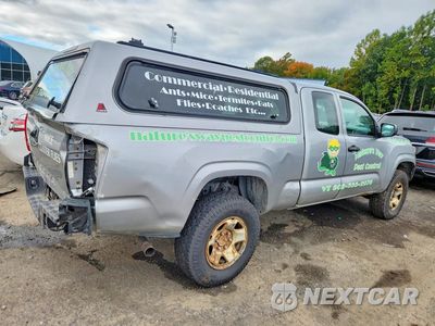 Trzecie zdjęcie samochodu z tyłu: 2017 TOYOTA TACOMA SR VIN:5TFSX5EN8HX052985 - miniatura
