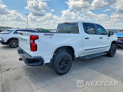Trzecie zdjęcie samochodu z tyłu: 2020 CHEVROLET SILVERADO K1500 LT TRAIL BOSS VIN:1GCPYFED0LZ125215 - miniatura