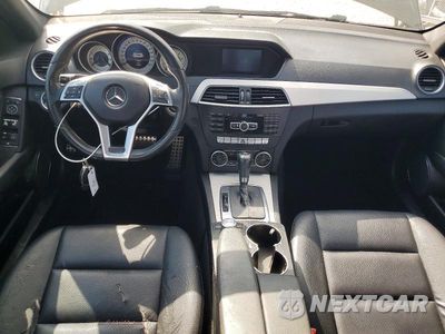 Zdjęcie 8 z 12 samochodu: 2013 MERCEDES-BENZ C 300 4MATIC VIN:WDDGF8AB8DG098807 - miniatura
