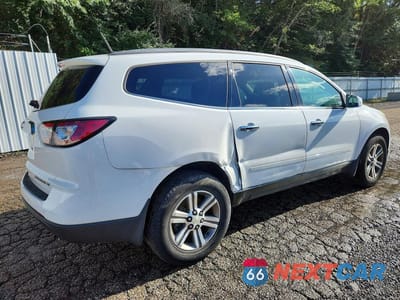 Trzecie zdjęcie samochodu z tyłu: 2016 CHEVROLET TRAVERSE LT VIN:1GNKVGKD6GJ234514 - miniatura