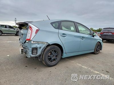 Trzecie zdjęcie samochodu z tyłu: 2015 TOYOTA PRIUS TWO VIN:JTDKN3DU0F2000909 - miniatura