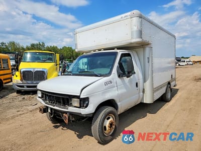 2007 FORD E450 BOX TRUCK 1FDXE45S37DB14610 - główne zdjęcie licytacji z USA - miniatura