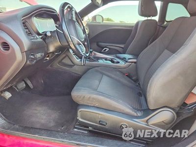 Zdjęcie 7 z 12 samochodu: 2016 DODGE CHALLENGER SXT VIN:2C3CDZAG7GH153292 - miniatura