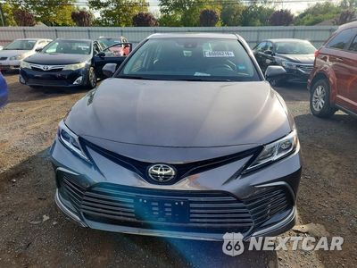 Piąte zdjęcie samochodu w środku: 2023 TOYOTA CAMRY LE VIN:4T1C11BK3PU096770 - miniatura