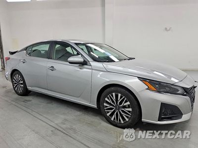 Czwarte zdjęcie samochodu z boku: 2023 NISSAN ALTIMA SV VIN:1N4BL4DV2PN370267 - miniatura