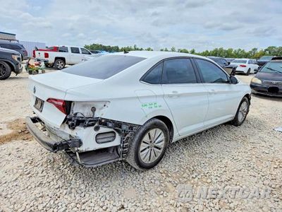 Trzecie zdjęcie samochodu z tyłu: 2019 VOLKSWAGEN JETTA S VIN:3VWC57BUXKM059691 - miniatura