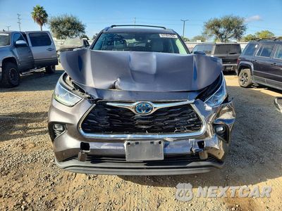 Piąte zdjęcie samochodu w środku: 2022 TOYOTA HIGHLANDER HYBRID LIMITED VIN:5TDXBRCH0NS547952 - miniatura