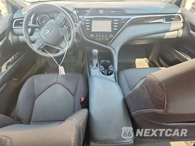 Zdjęcie 8 z 12 samochodu: 2018 TOYOTA CAMRY LE VIN:4T1B11HK2JU042421 - miniatura