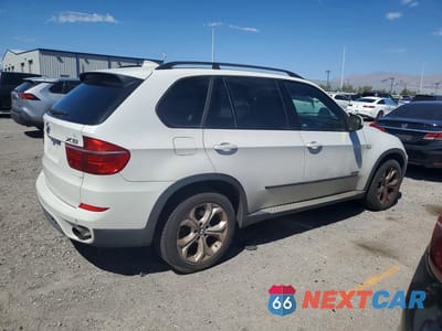 Trzecie zdjęcie samochodu z tyłu: 2011 BMW X5 XDRIVE35I VIN:5UXZV4C54BLL58256 - miniatura