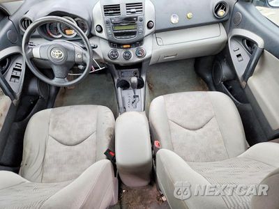 Zdjęcie 8 z 14 samochodu: 2010 TOYOTA RAV4 BASE VIN:2T3BF4DV2AW072755 - miniatura