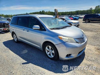 Czwarte zdjęcie samochodu z boku: 2016 TOYOTA SIENNA LE VIN:5TDKK3DC5GS761980 - miniatura