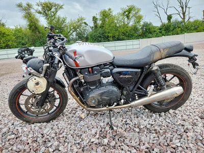 Trzecie zdjęcie samochodu z tyłu: 2017 TRIUMPH MOTORCYCLE STREET TWIN VIN:SMTD31GN7HT799982 - miniatura