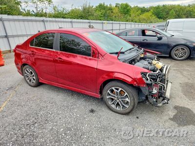 Czwarte zdjęcie samochodu z boku: 2020 CHEVROLET SONIC LT VIN:1G1JD5SB2L4100563 - miniatura