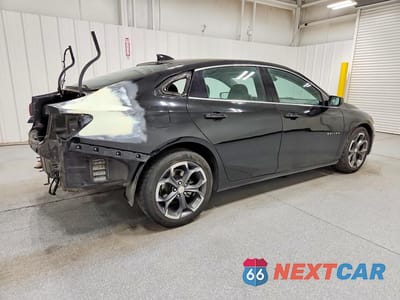 Trzecie zdjęcie samochodu z tyłu: 2023 CHEVROLET MALIBU LT VIN:1G1ZD5ST3PF132377 - miniatura