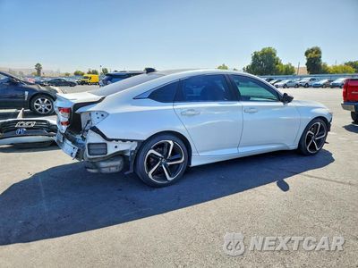 Trzecie zdjęcie samochodu z tyłu: 2018 HONDA ACCORD SPORT VIN:1HGCV1F38JA089304 - miniatura