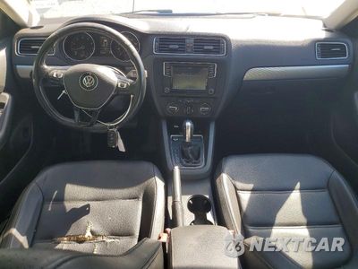 Zdjęcie 8 z 12 samochodu: 2017 VOLKSWAGEN JETTA SE VIN:3VWDB7AJ8HM338487 - miniatura