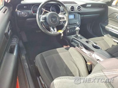 Zdjęcie 8 z 12 samochodu: 2019 FORD MUSTANG VIN:1FATP8UH7K5158841 - miniatura