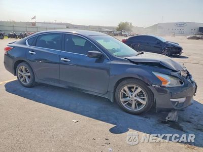 Czwarte zdjęcie samochodu z boku: 2015 NISSAN ALTIMA 2.5 SV VIN:1N4AL3APXFC452303 - miniatura