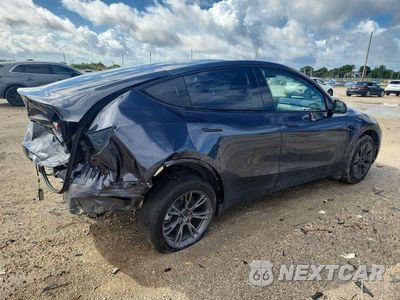 Trzecie zdjęcie samochodu z tyłu: 2025 TESLA MODEL Y VIN:7SAYGDED1SA375711 - miniatura