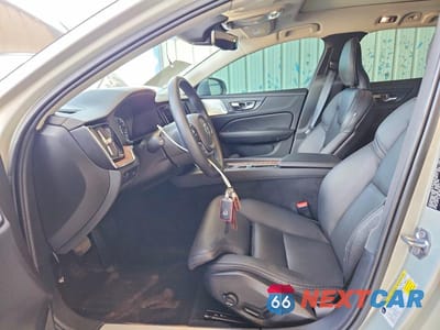 Zdjęcie 7 z 12 samochodu: 2020 VOLVO V60 CROSS COUNTRY T5 MOMENTUM VIN:YV4102WK7L1030195 - miniatura