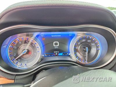 Zdjęcie 9 z 13 samochodu: 2019 CHRYSLER 300C VIN:2C3CCAPT9KH679702 - miniatura