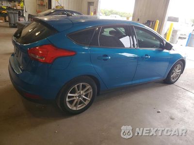 Trzecie zdjęcie samochodu z tyłu: 2016 FORD FOCUS SE VIN:1FADP3K2XGL336816 - miniatura