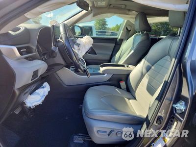 Zdjęcie 7 z 13 samochodu: 2022 TOYOTA HIGHLANDER XLE VIN:5TDGZRAH6NS545041 - miniatura