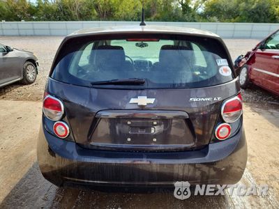 Zdjęcie 6 z 12 samochodu: 2014 CHEVROLET SONIC LT VIN:1G1JC6SH2E4150251 - miniatura