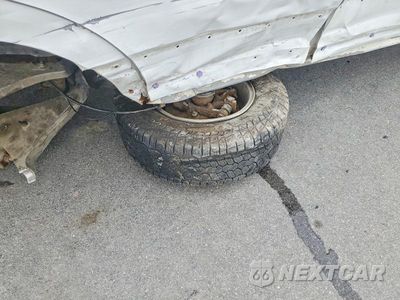 Zdjęcie 12 z 13 samochodu: 2006 FORD EXPEDITION XLT VIN:1FMPU16566LA40100 - miniatura