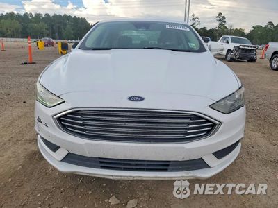 Piąte zdjęcie samochodu w środku: 2017 FORD FUSION SE VIN:3FA6P0H75HR235454 - miniatura