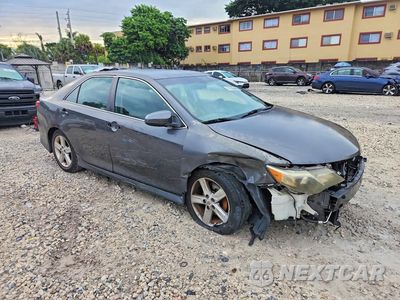 Czwarte zdjęcie samochodu z boku: 2012 TOYOTA CAMRY SE VIN:4T1BF1FK2CU175686 - miniatura