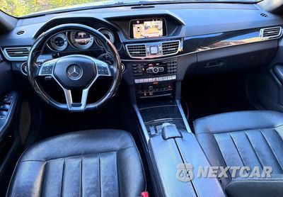Zdjęcie 9 z 10 samochodu: 2014 MERCEDES-BENZ E 550 4MATIC VIN:WDDHF9BB4EA911153 - miniatura