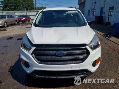 Piąte zdjęcie samochodu w środku: 2018 FORD ESCAPE S VIN:1FMCU0F76JUA33113 - miniatura